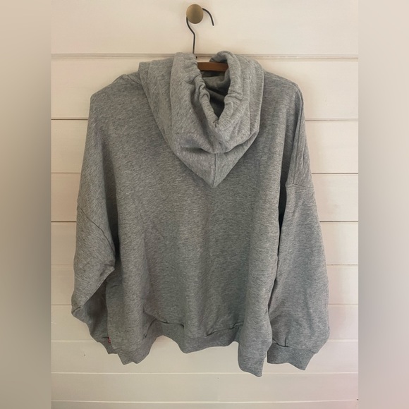 NWT Levi's VOTE Gray Graphic Pullover Hoodie Sweatshirt Women's PICK SZ $74 - Picture 3 of 4